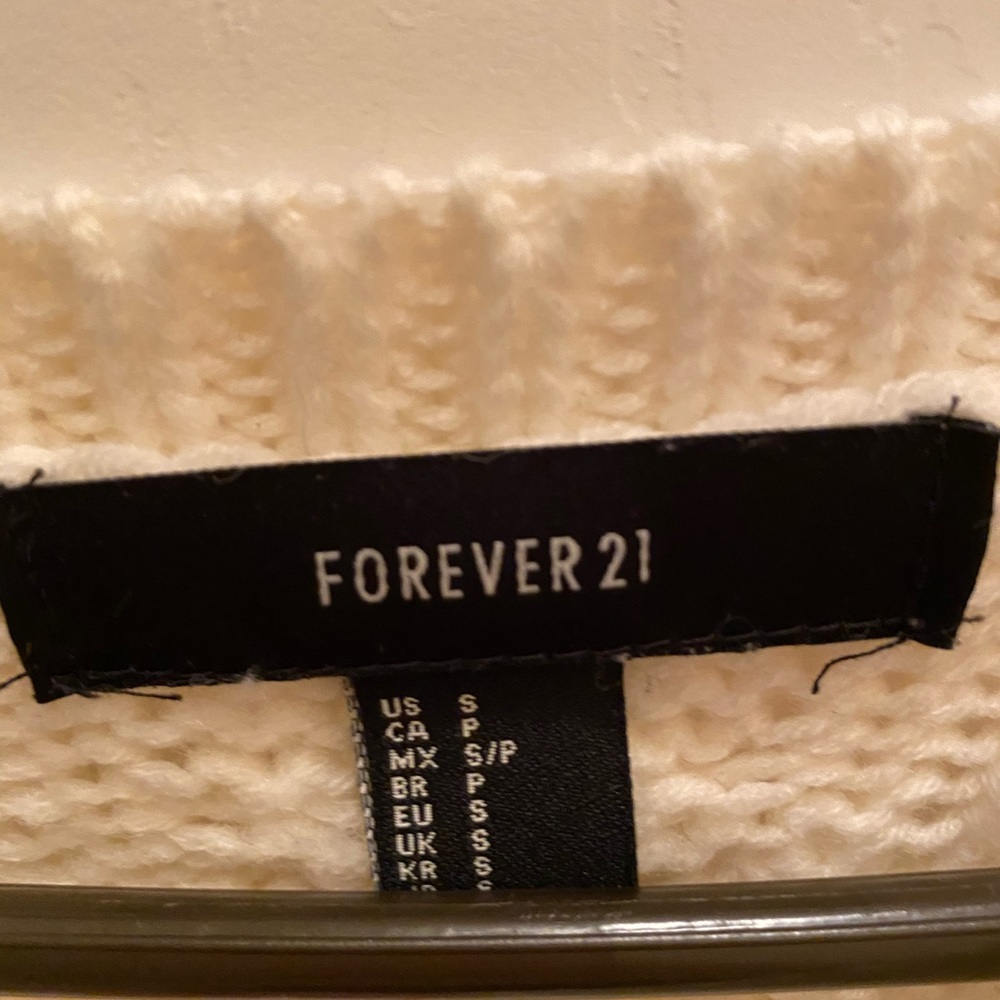 Sweater - Picture 3 of 4